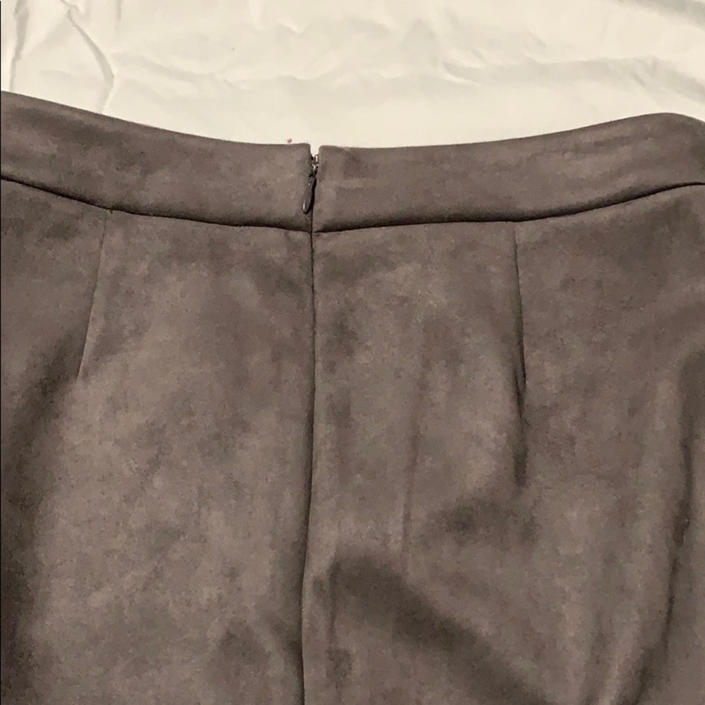 New Joan Vass New York ( pencil skirt) - Picture 2 of 4